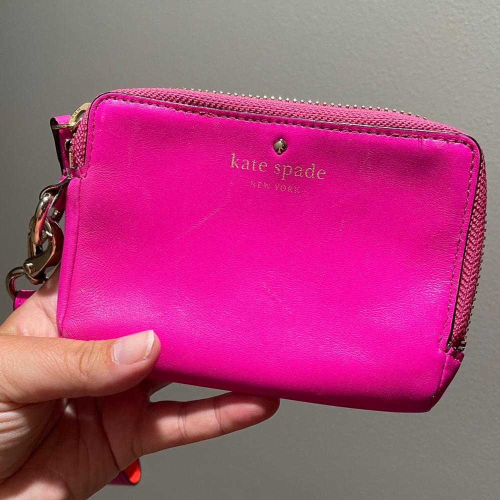 Kate Spade Wristlet 🩷💕